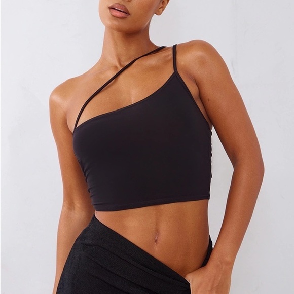 NWT Pretty Little Thing Slinky Asymmetrical Crop Top Black Size 12 - Picture 1 of 5